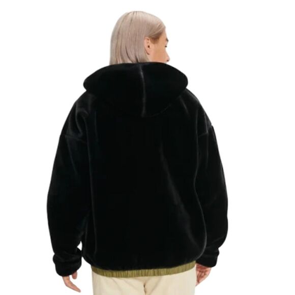 NWT UGG Reversible Men's Kairo Faux Fur Jacket - Picture 4 of 5